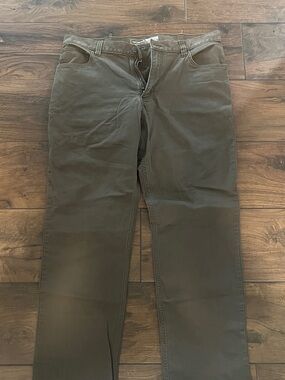 Carhartt Men's Olive Chino Pants